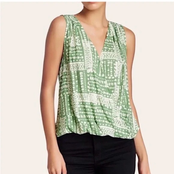 NWT Velvet by Graham & Spencer Zita Abstract Printed Faux Wrap Sleeveles… - Picture 2 of 7